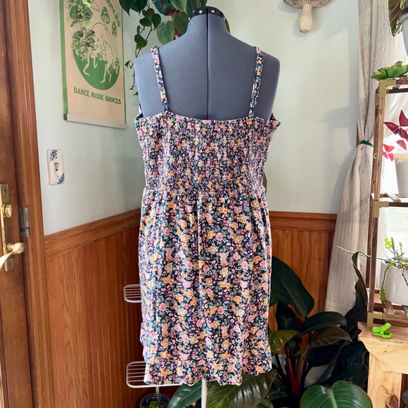 Torrid Women’s Plus Size 1 Floral Summer Mini / Midi Dress - Picture 3 of 9